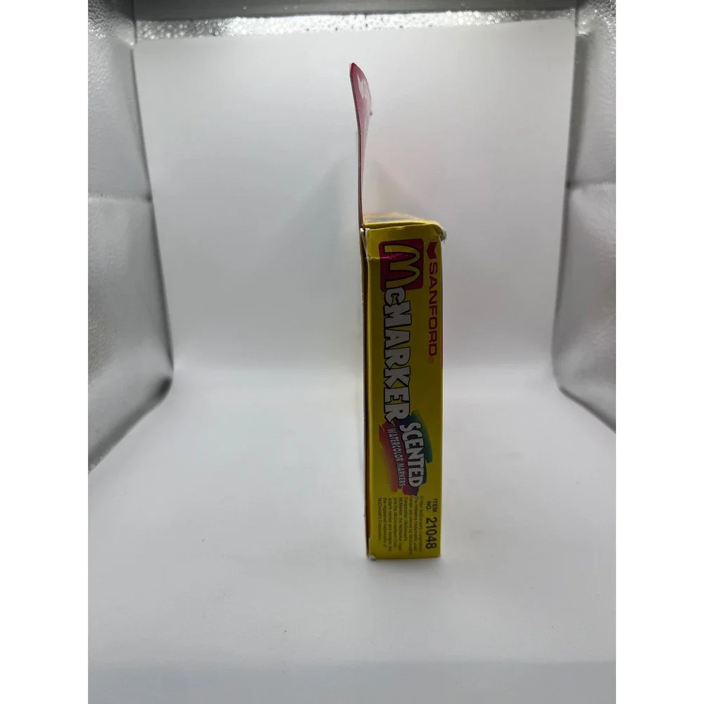 McDonald's McMarker Set Of 8 Scented Watercolor Markers W Holder 1994 NOS (2)